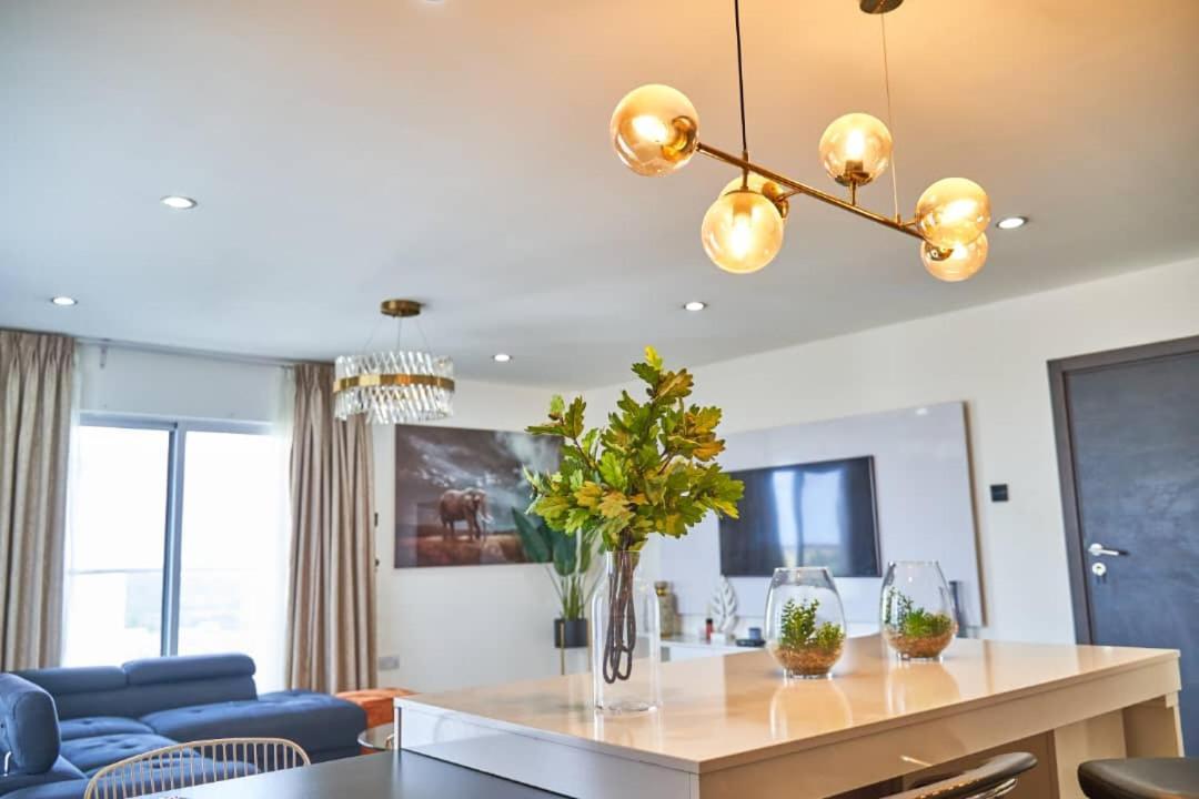 The Gallery Luxury Suites Cpg East Legon Dış mekan fotoğraf